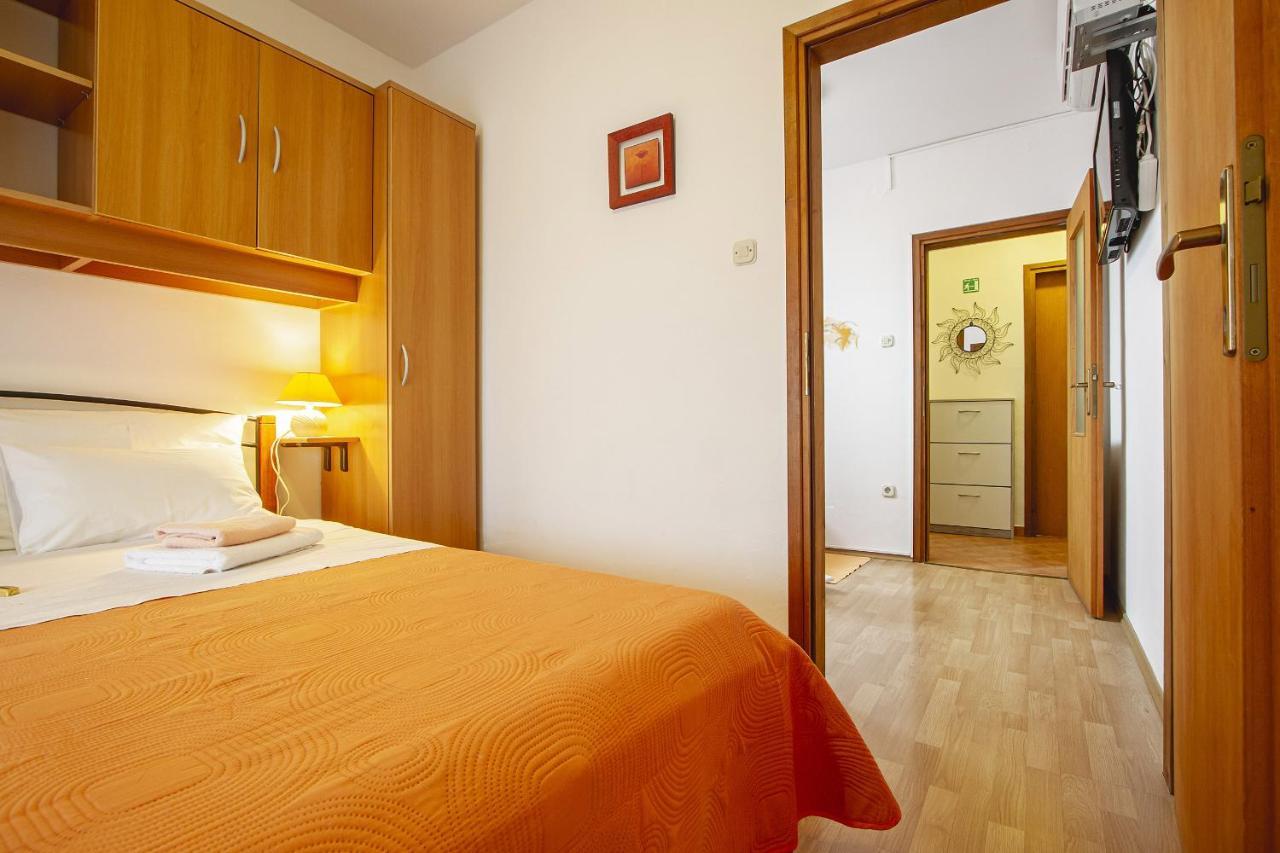 Apartmani Justic Njivice Exterior foto
