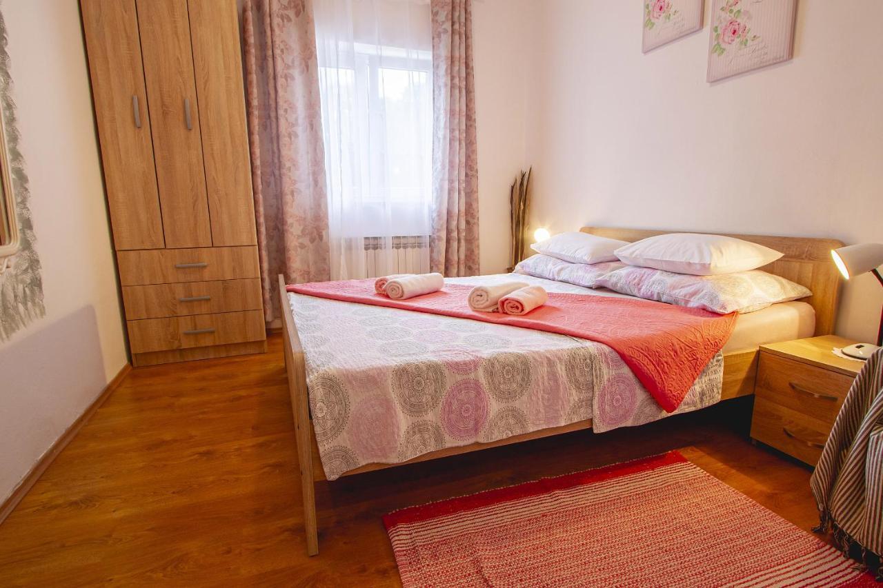 Apartmani Justic Njivice Exterior foto