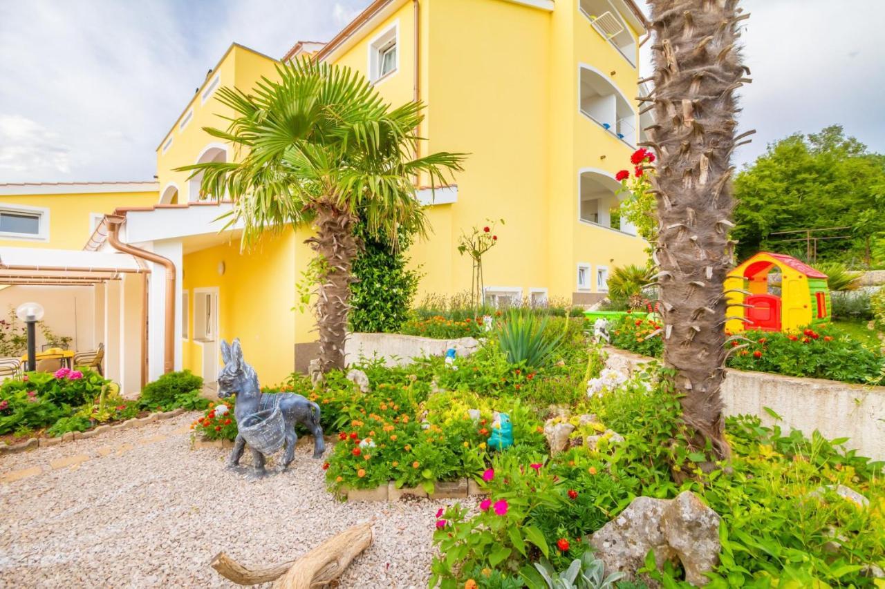 Apartmani Justic Njivice Exterior foto